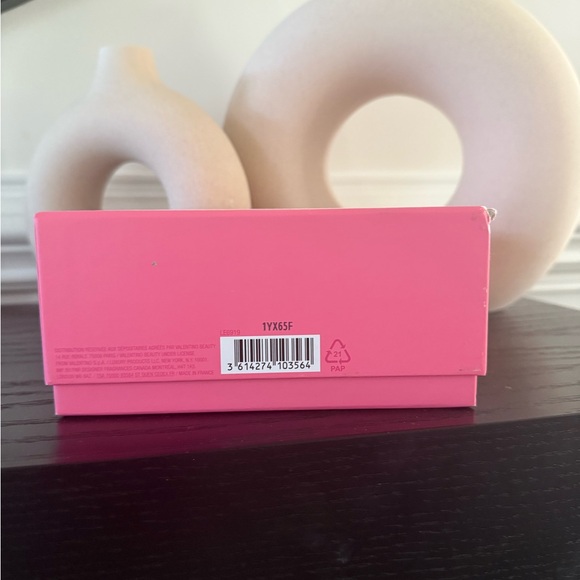 Valentino Donna Born In Roma Eau de Parfum with Bourbon - Picture 5 of 5